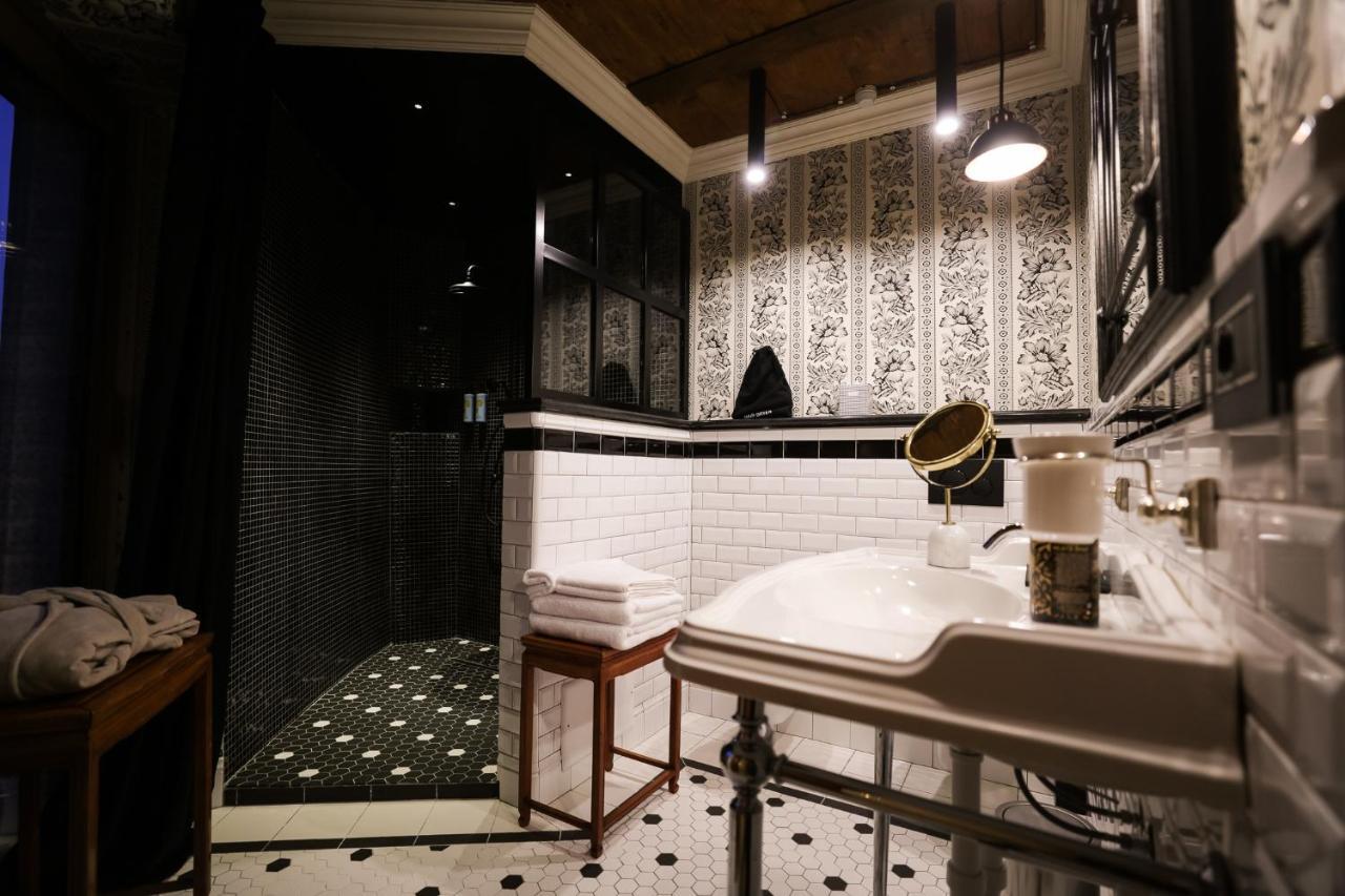La Piazzetta Degli Artisti - Boutique B&B Bossolasco 外观 照片