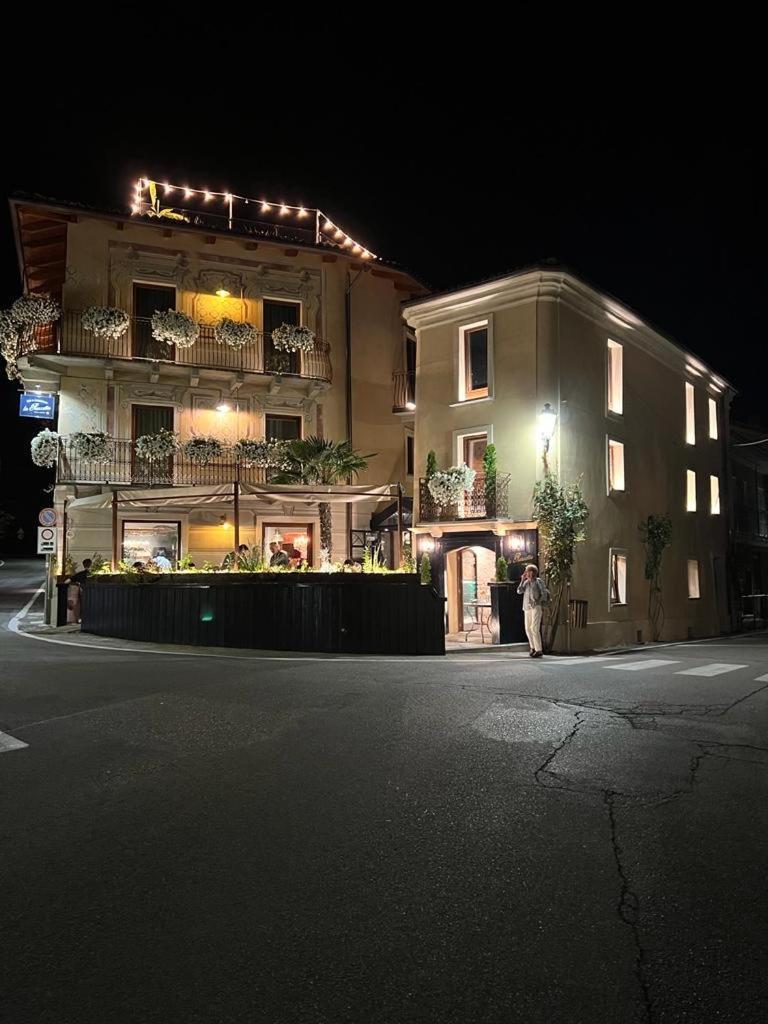 La Piazzetta Degli Artisti - Boutique B&B Bossolasco 外观 照片